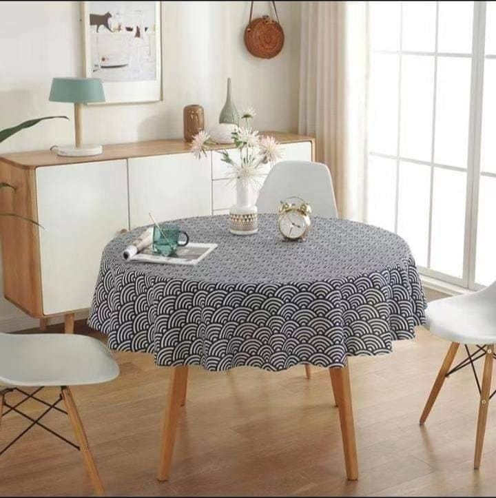 Round cotton table cloth available in 150cm and 100cm diameter sizes