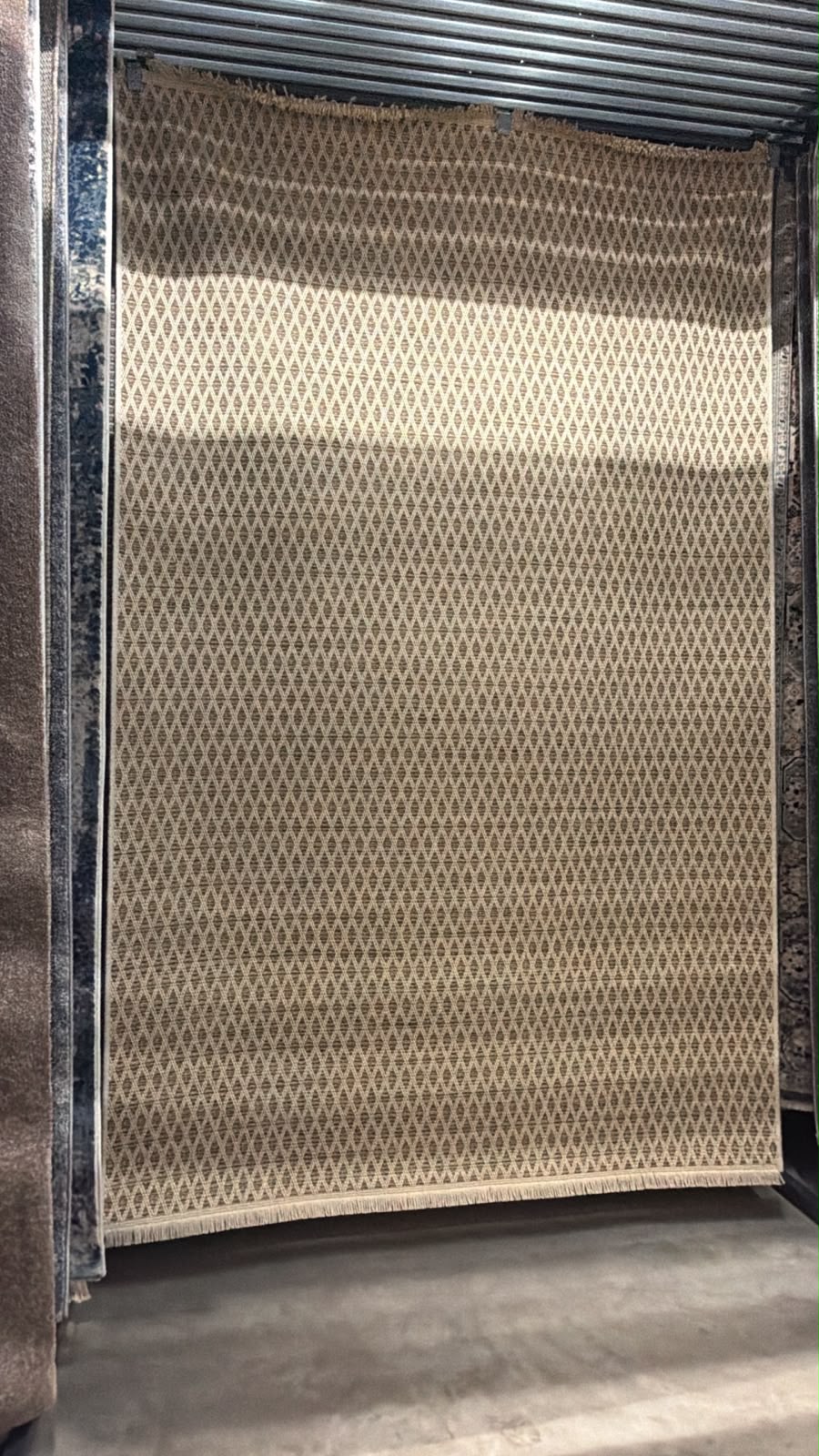 Vedantu Diamond Pattern Carpet Rug