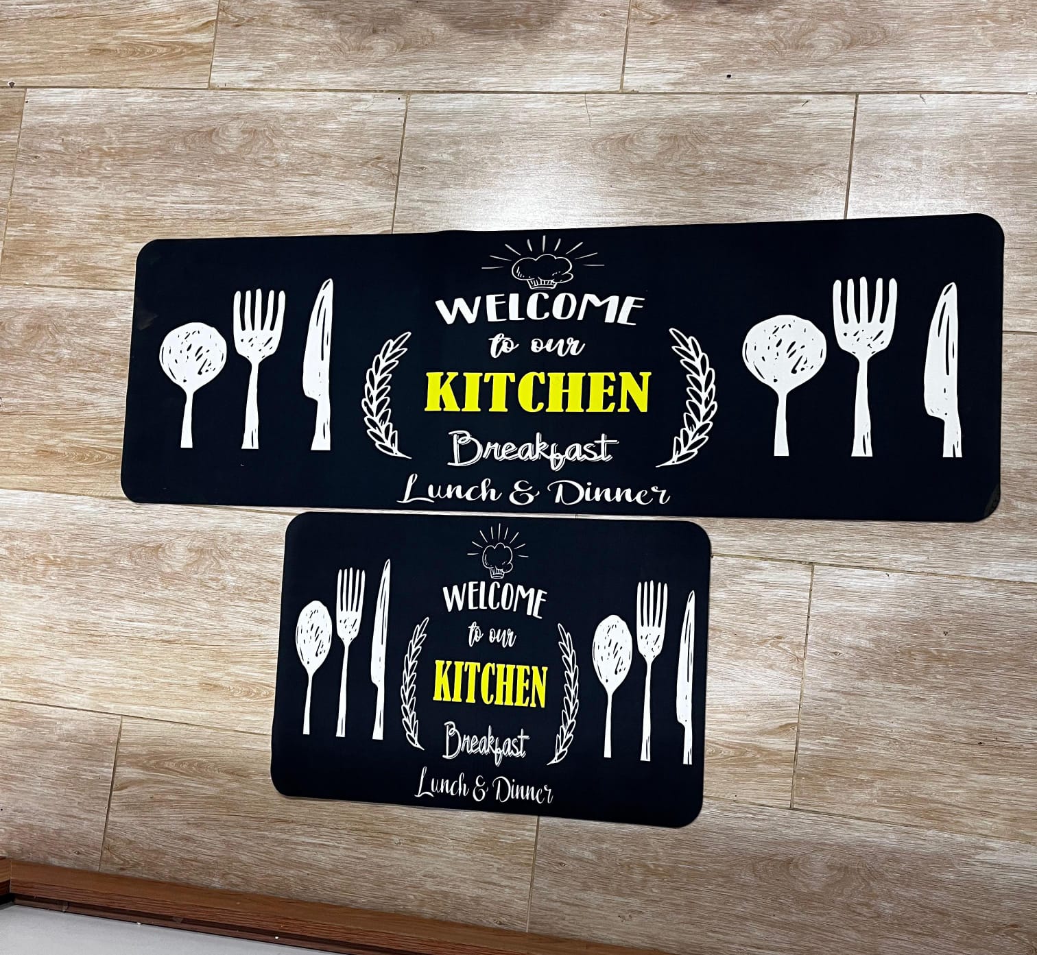 2-in-1 kitchen mat set with rubber bottom, anti-slip mats for kitchen floor use.