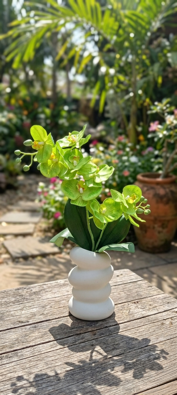 Artificial orchid flowers in plastic vase 28 cm for home décor