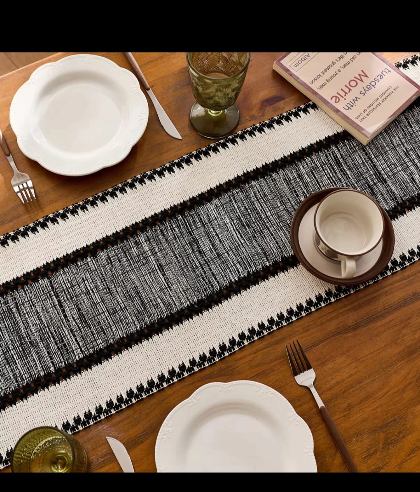 Cotton Boho Table Runner With Tassels – 30×180 cm