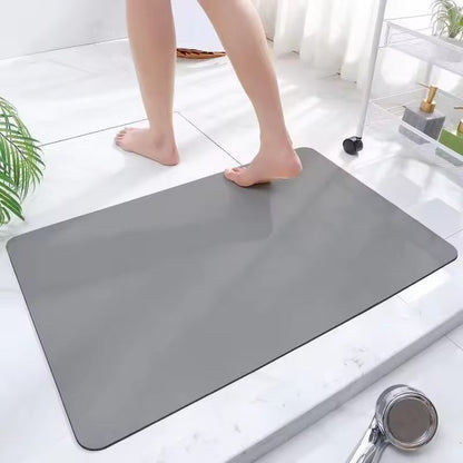 Super absorbent non slip bath mat with rubber backing in grey 