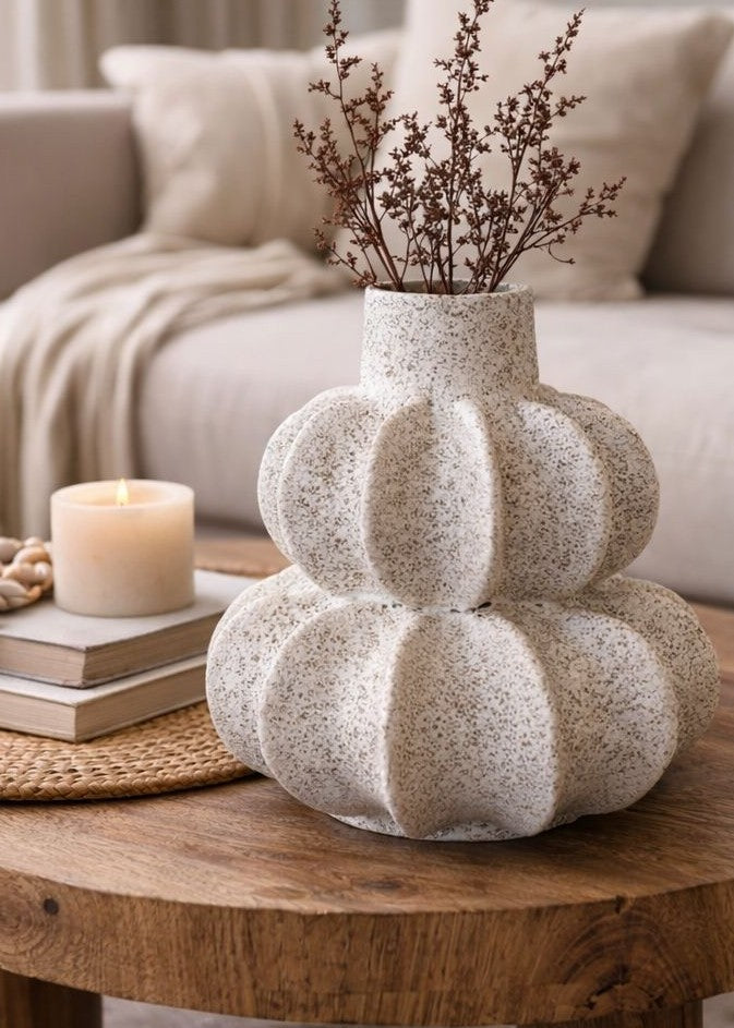 Terra Stack decorative vase measuring 20.5 × 14.5 cm