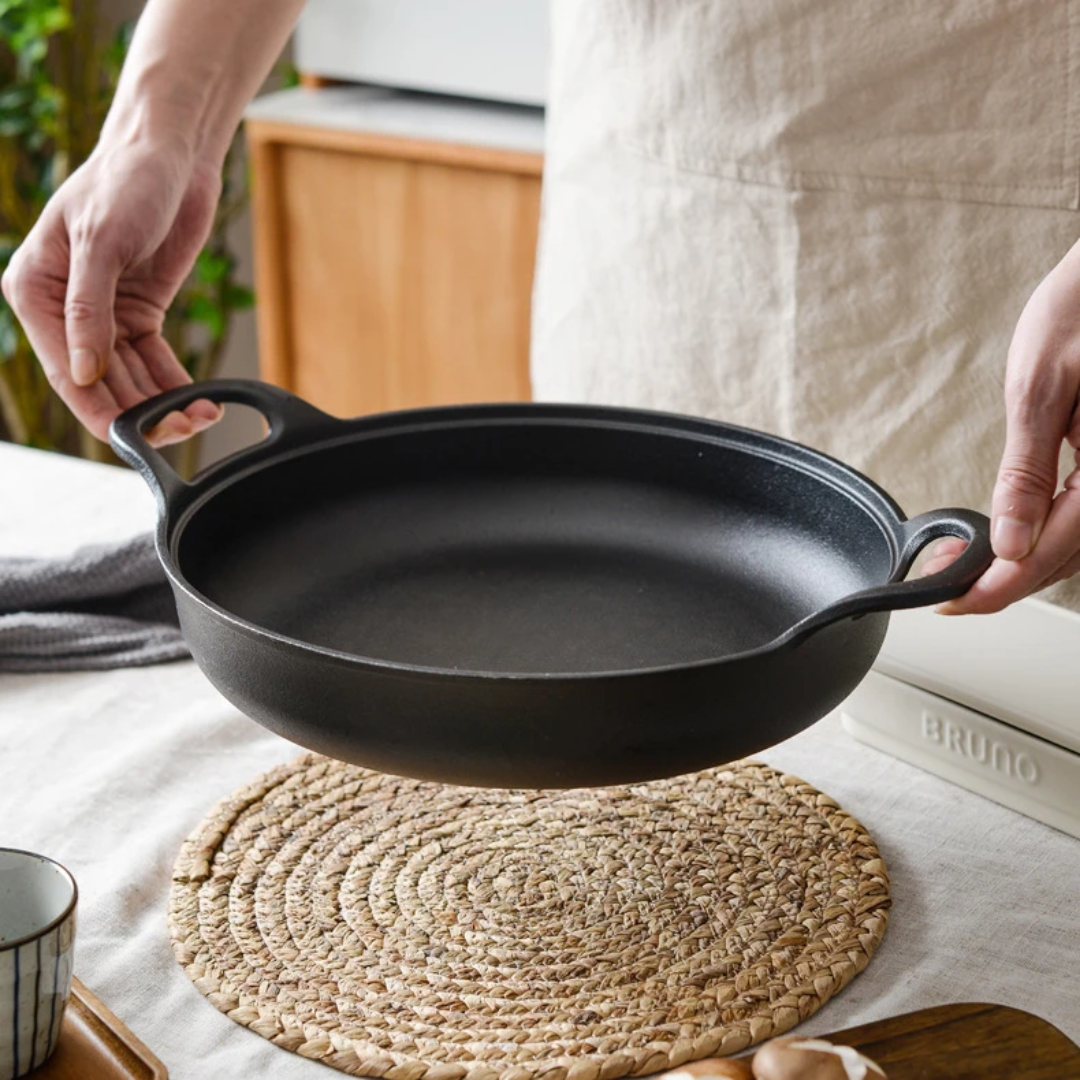 33cm Pre Seasoned Cast Iron Skillet Griddle Pan