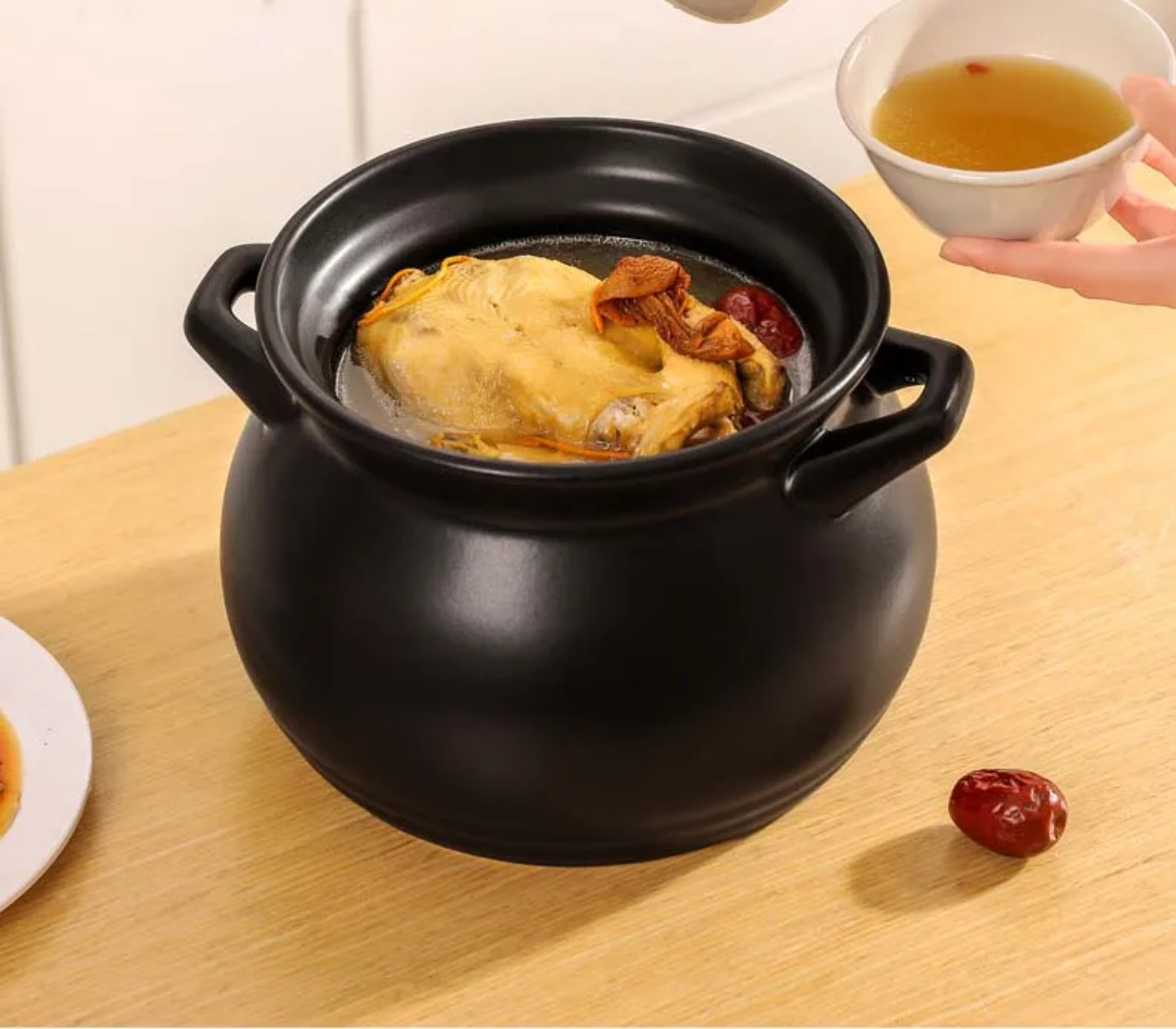 Black Ceramic Cooking Pot