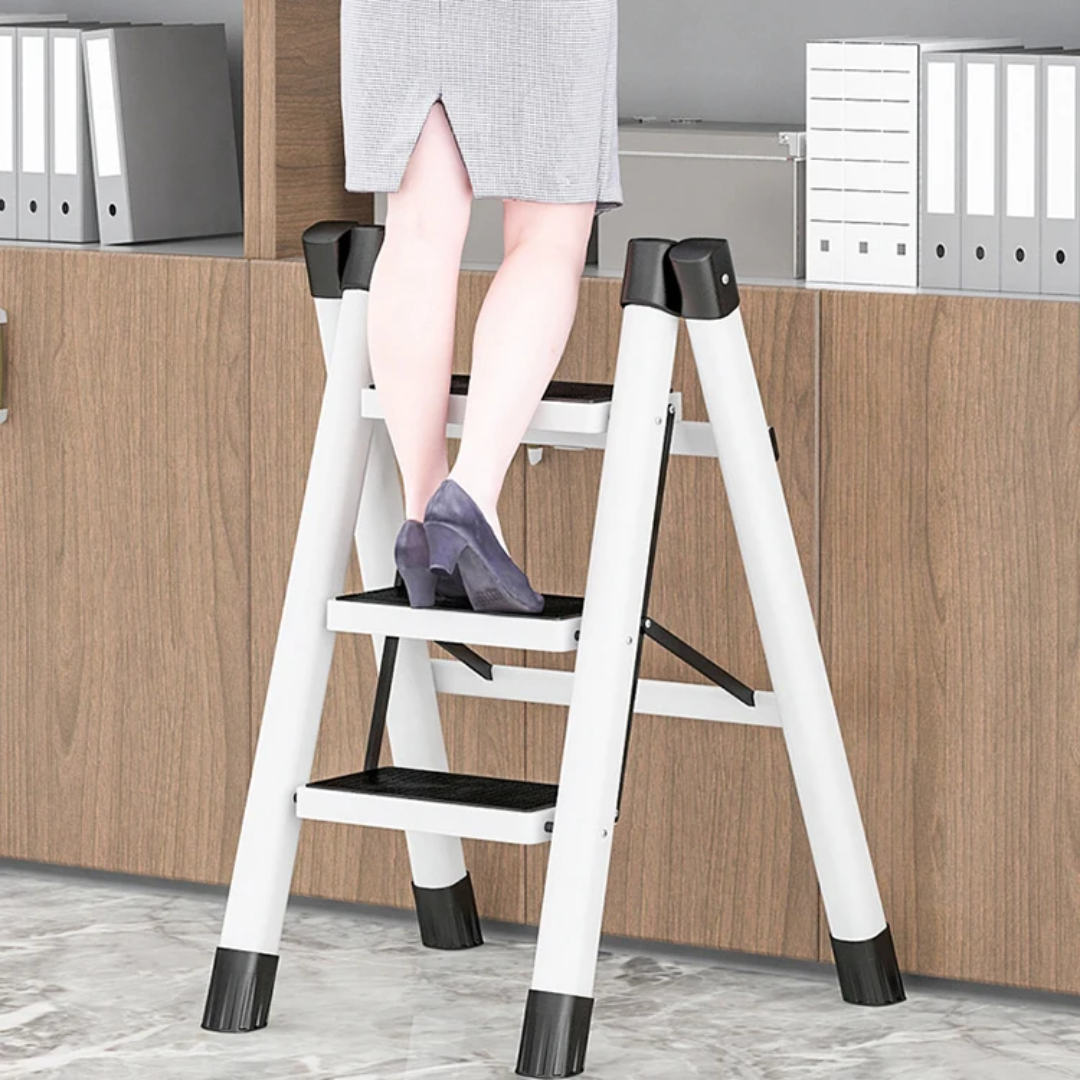 Multifunctional Household Folding Ladder