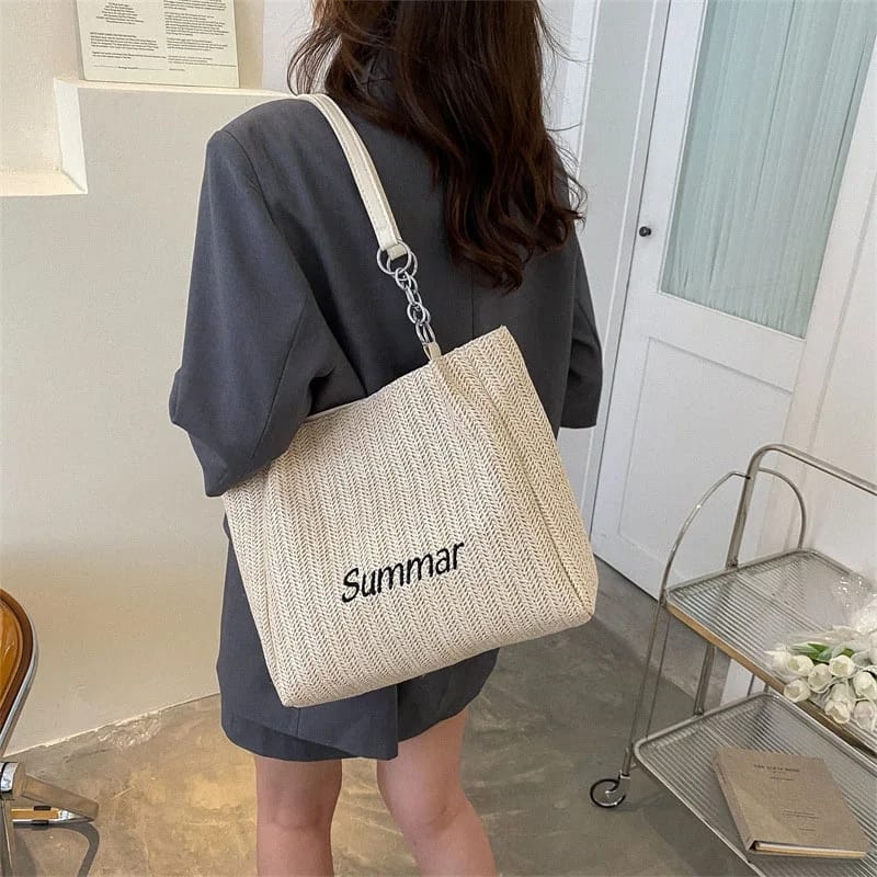 Retro Straw Woven Summer Tote Bag 29x25x8cm – Lightweight Stylish Beach and Casual Bag
