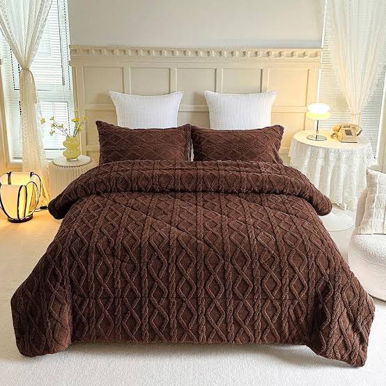 Single warm woolen blanket, 5×6 feet for cozy bedding