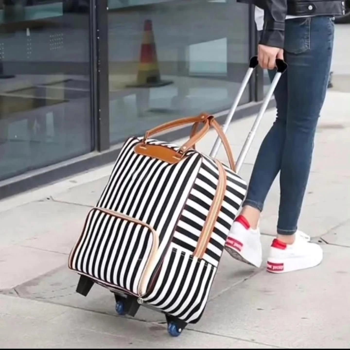 Trolley Travel Bag With 4 Universal Wheels