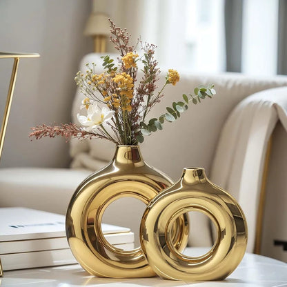 Set of 2 gold ceramic vases, round design for living room, kitchen, or table decoration