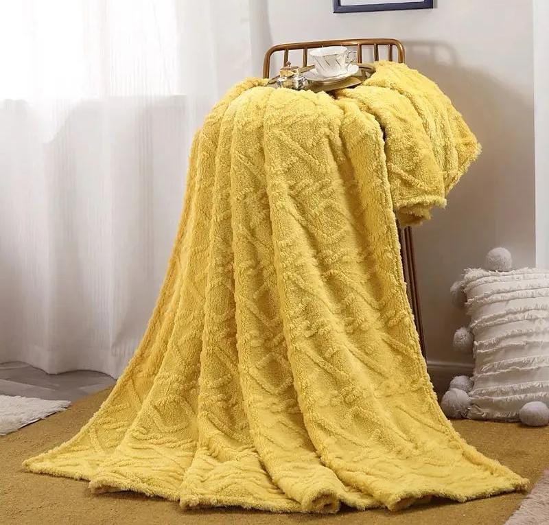 Monolayer Winter Throw Blanket