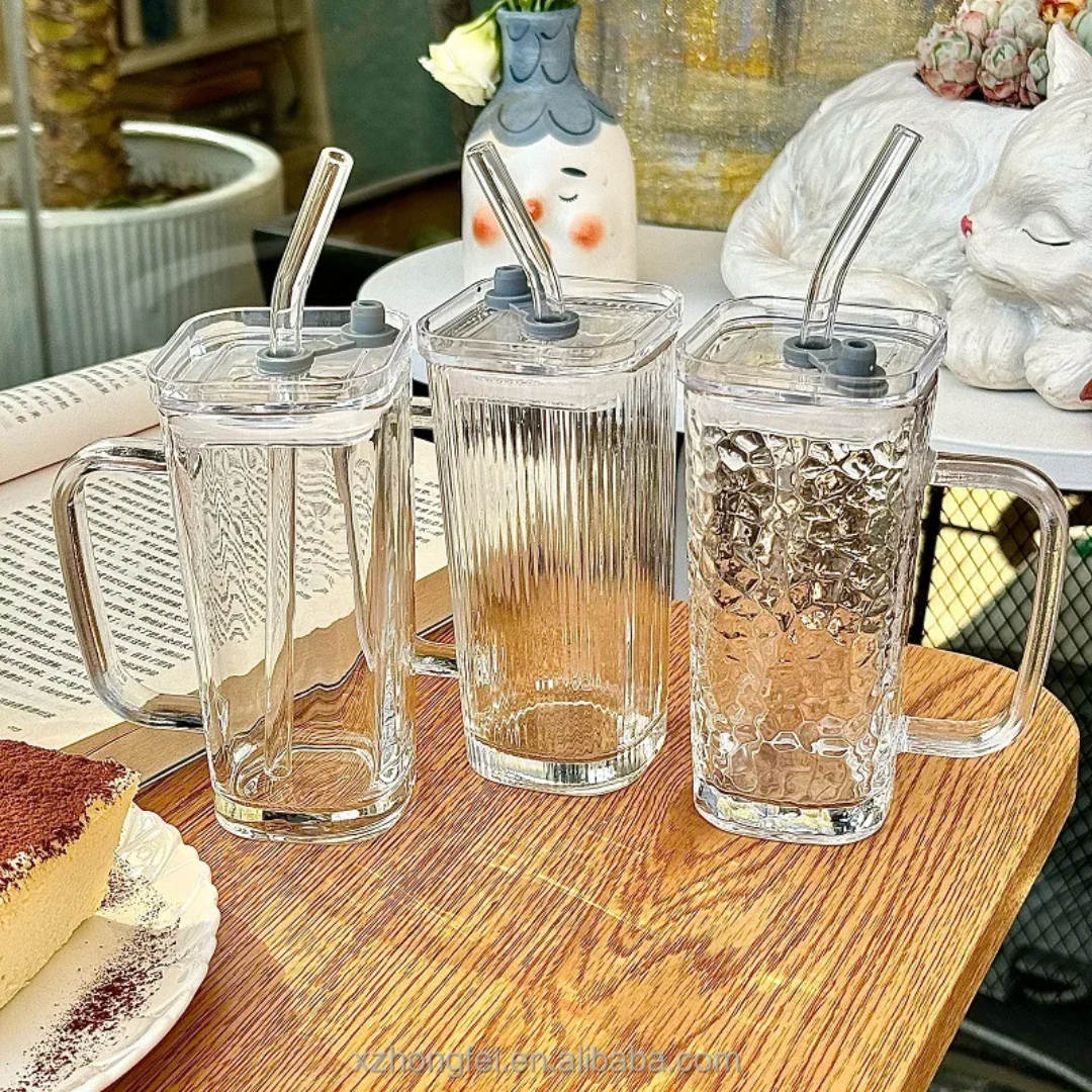 Borosilicate Glass Cup with Lid & Straw – 250ml