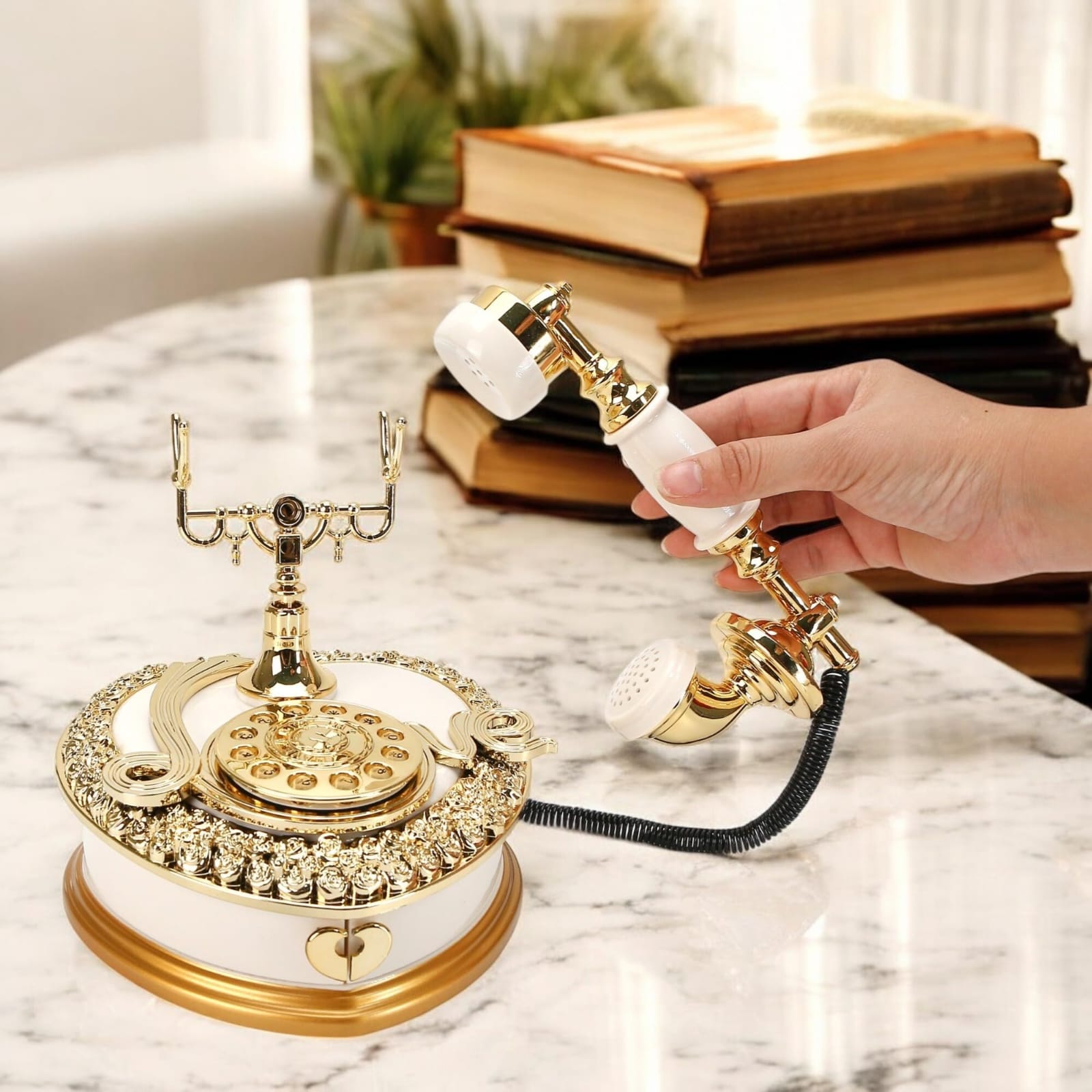 Classic Dial Old Fashioned Telephone Music Box