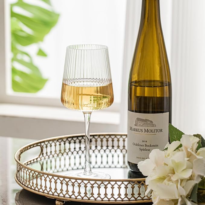 4 Piece Classic Striped Wine Glass Set