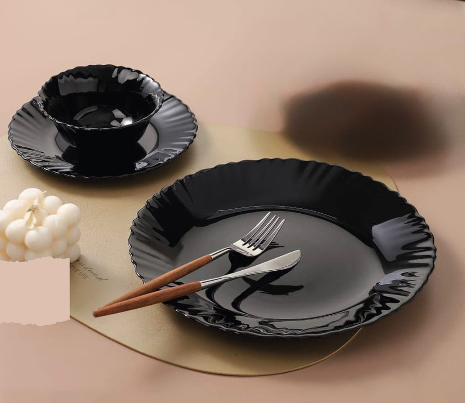 18 Piece Black Plain Round Dinner Plate Set
