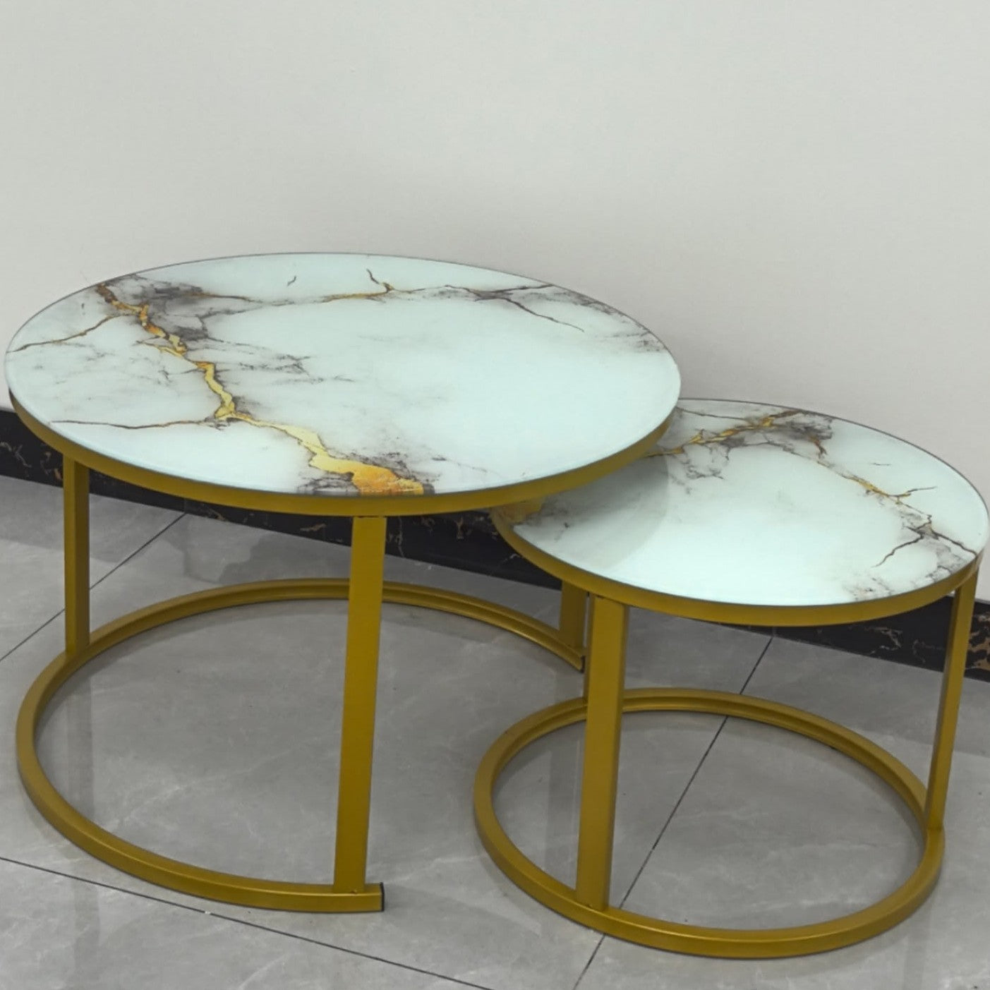 Nesting Coffee Table with Glass Effect Finish