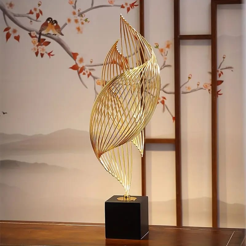Gold Metal Sculpture – Elegant Tabletop Decor