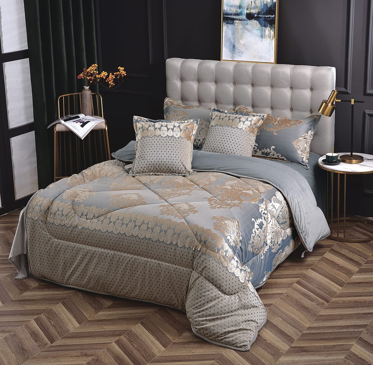4 Piece piece silk duvet set with bedsheet and pillowcases for elegant bedroom décor