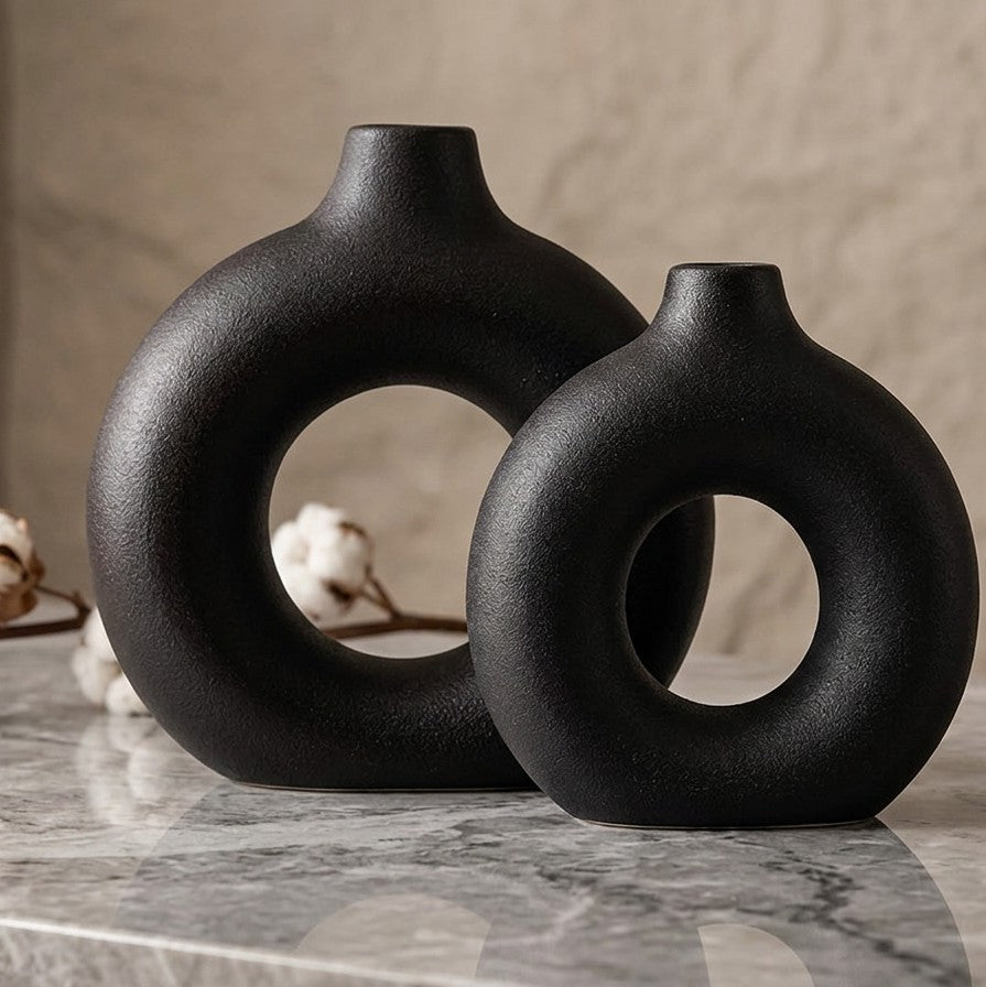 Porcelain Ceramic 2 in 1 Donut Flower Vase Elegant Black Décor