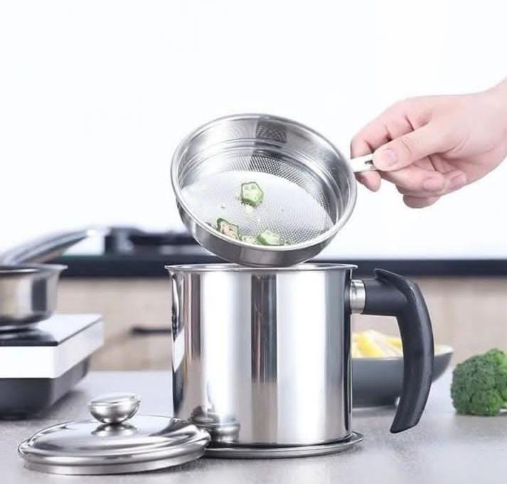1.3-Litre Oil filter for straining and reusing cooking oil