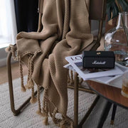 Soft throw blanket with tassels 130×220 cm for sofa or bed décor