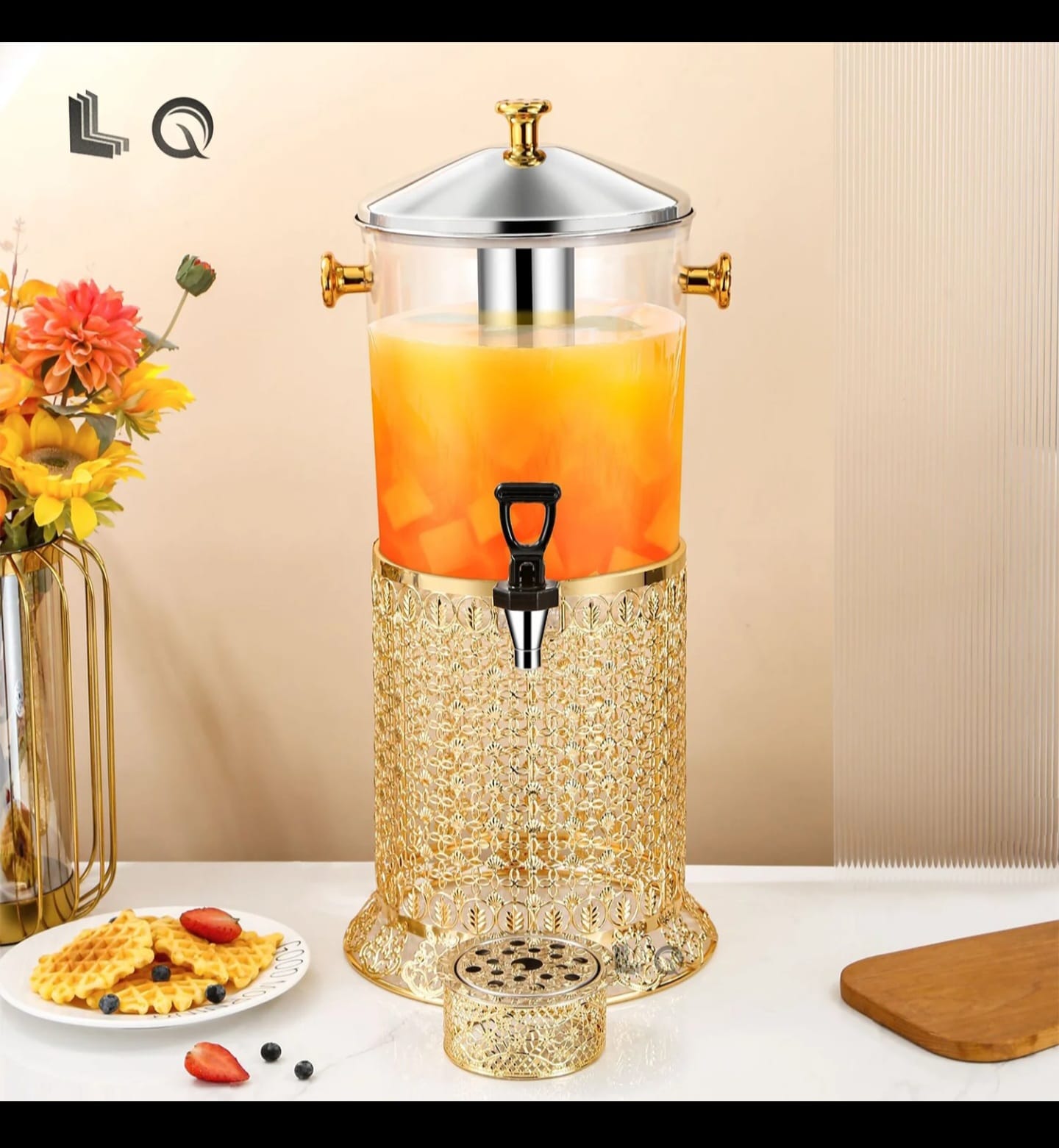 8-litre beverage tower dispenser with stainless steel accents.
