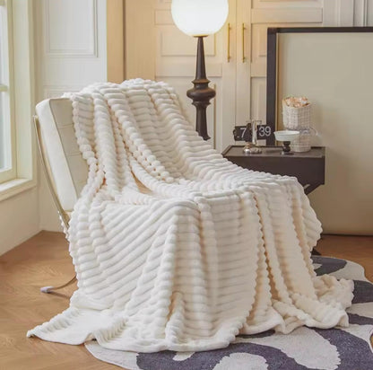 Fluffy Coral Velvet Blanket – 200×230cm