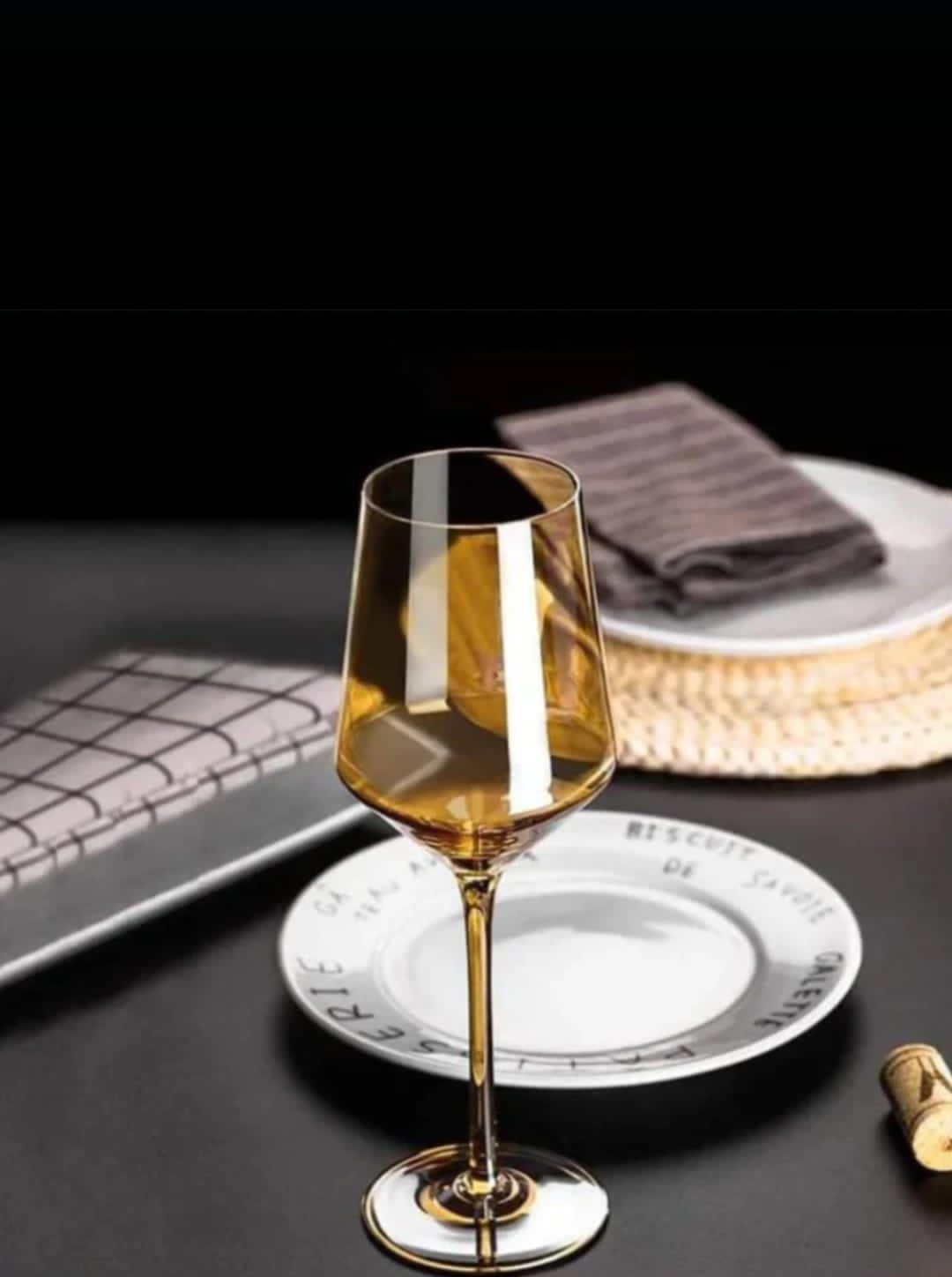 6Pcs Gold Shapely Medium Wine Glass 430ml