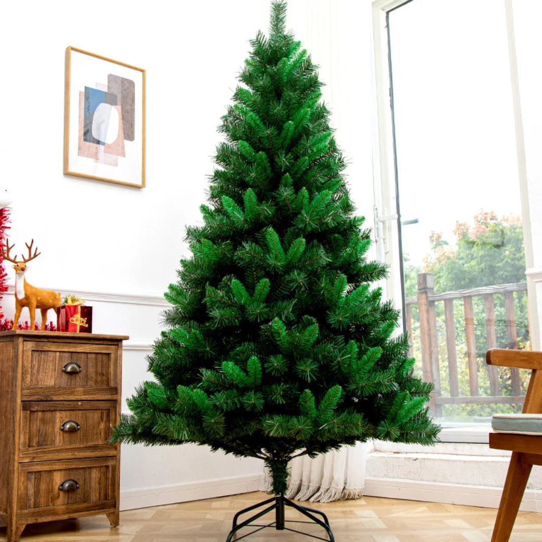 Christmas Tree – 2.4 Meters (8ft)
