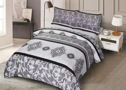 Printed Woolen Duvet Set