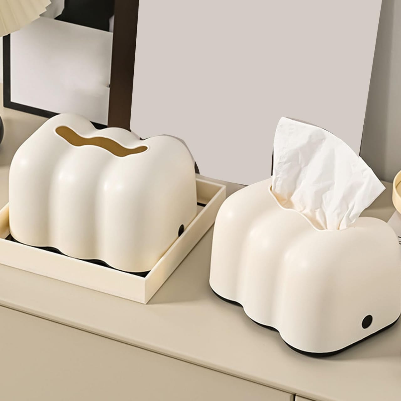Cloud-patterned tissue storage box for modern room décor