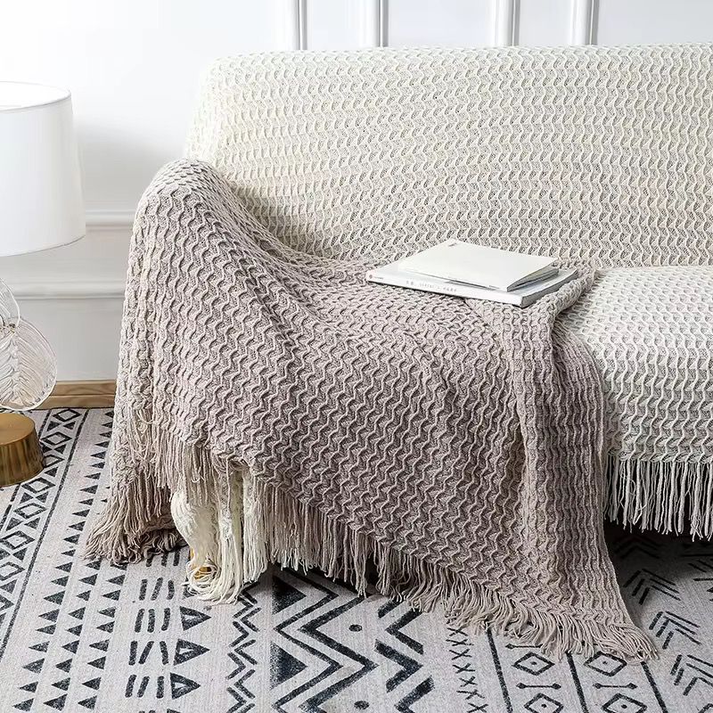 Throw blanket with tassels 130x170cm, soft cozy sofa and bed decorative blanket