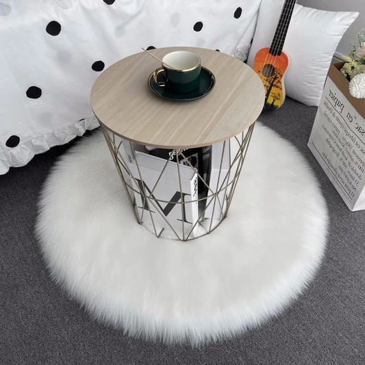 White shaggy faux fur fluffy rug 80 cm for home décor