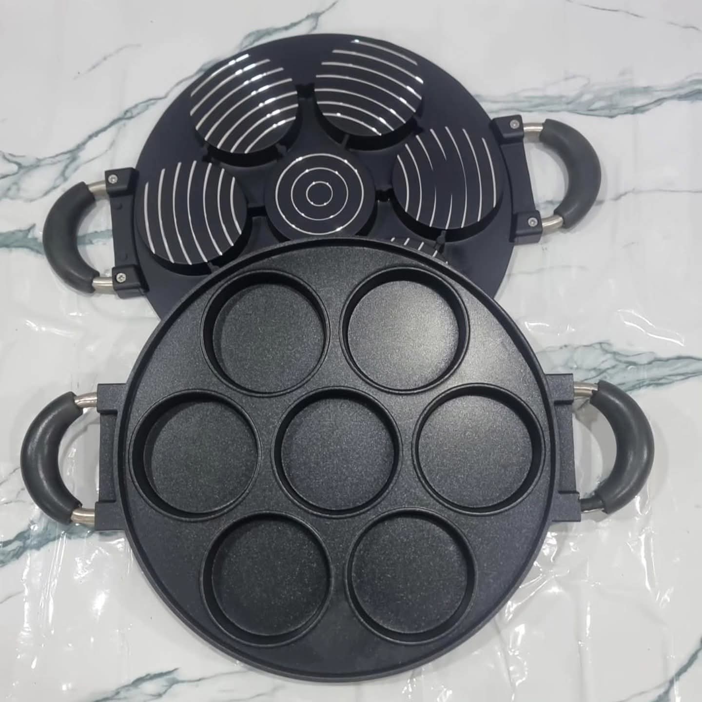 7pc Cupcake / 7 Slot Pancake Baking Pan