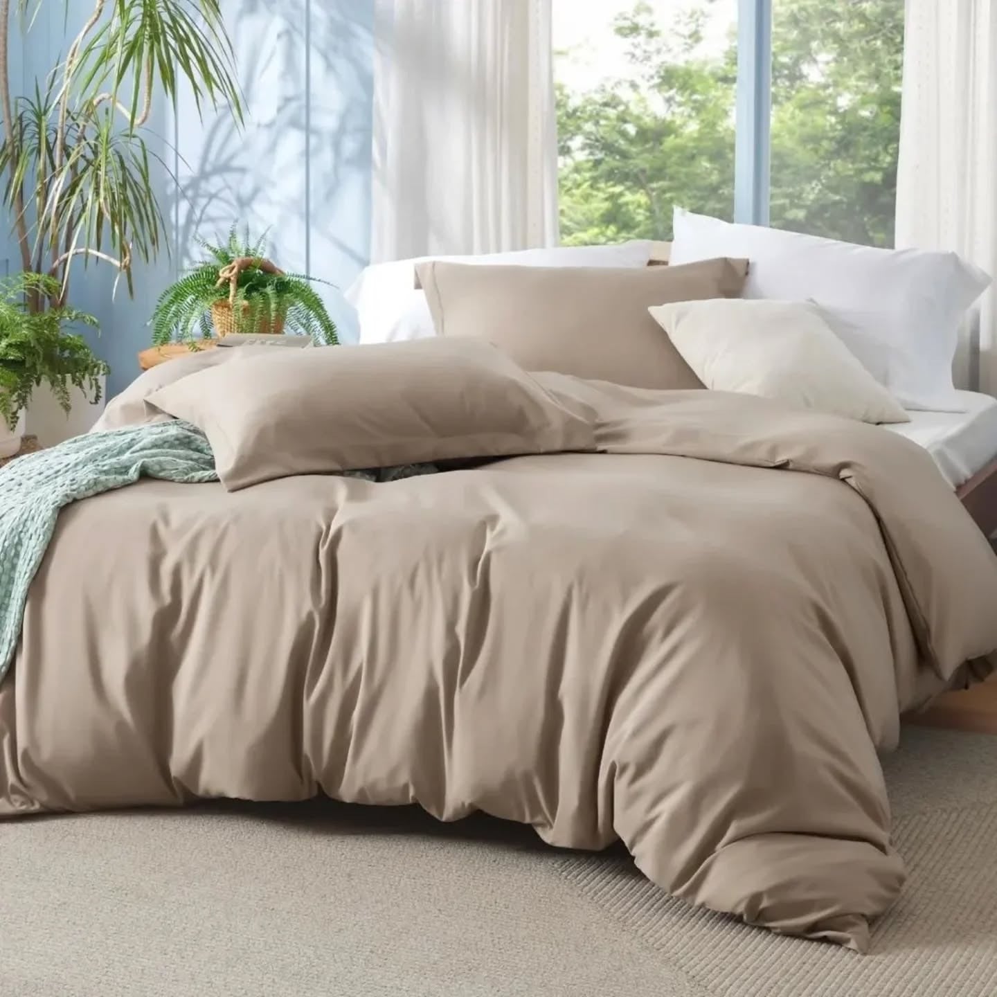 bamboo bed sheet and duvet set soft breathable hypoallergenic for queen-size bed