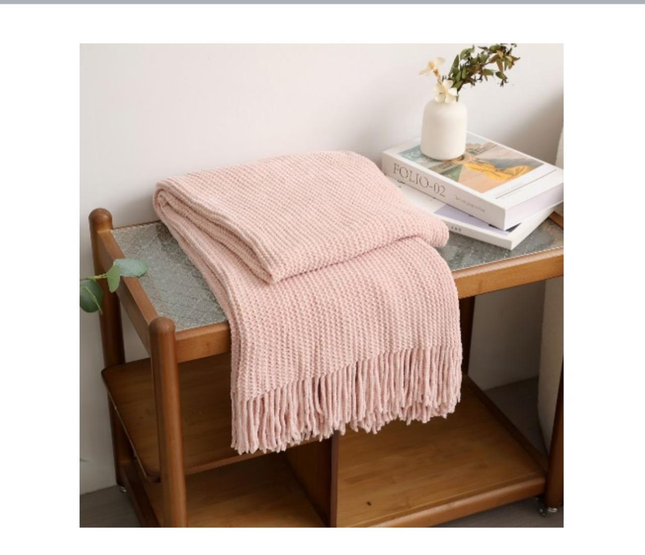 Soft textured chenille throw blanket in coffee and pink, size 130×180 cm