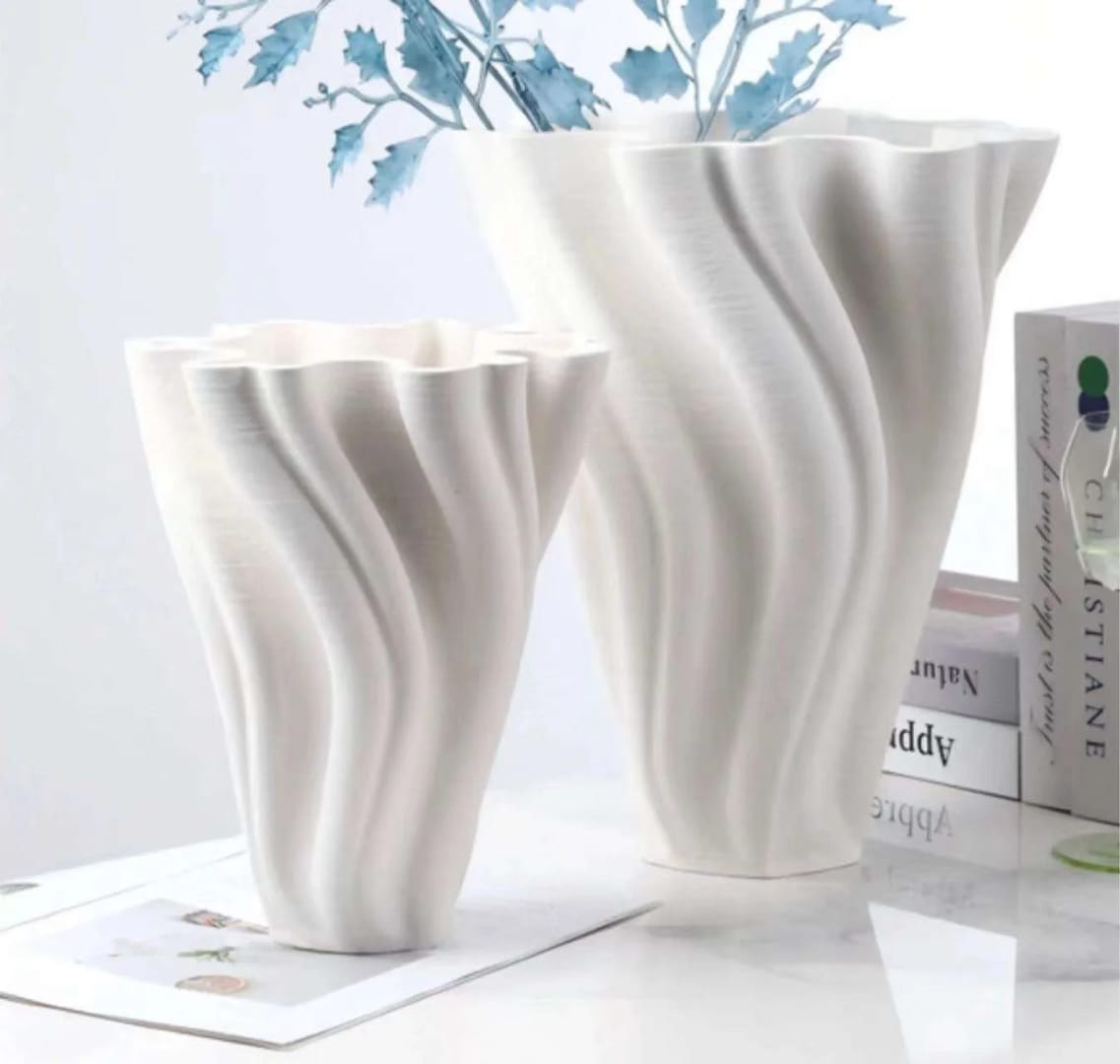 Ceramic Vase For Tabletop Décor