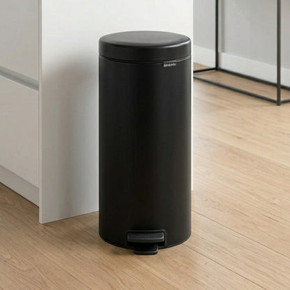NewIcon Pedal Waste Bin –Matt black
