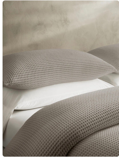 Waffle Bed Coverlet Set With Pillowcases