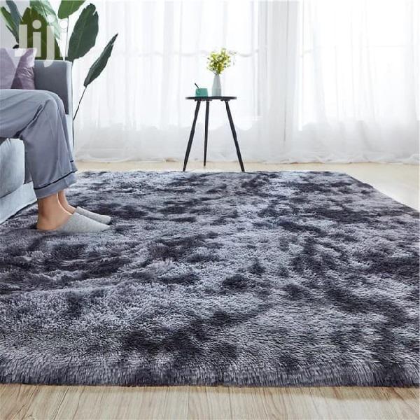 Fluffy Carpet