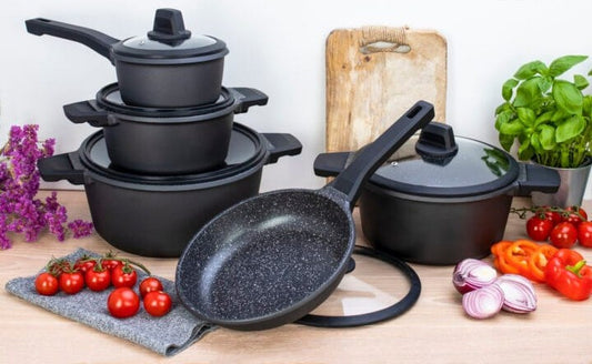 10 piece nonstick cooking pots set with matching lids and heat resistant handles