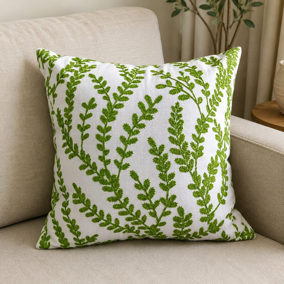 Printed decorative pillowcase measuring 45 × 45 cm, suitable for sofas, beds, chairs, and home décor.