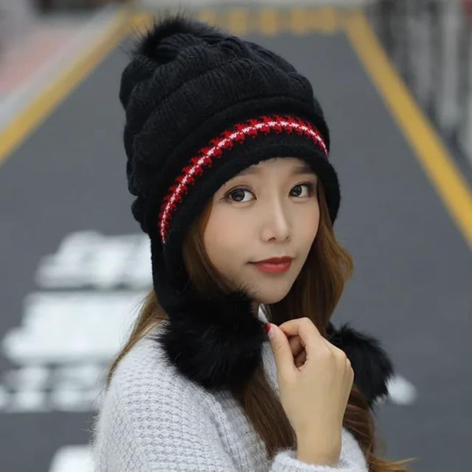 Women's fleece-lined knit pullover hat windproof warm winter headwear with soft thick lining for outdoor activities travel commuting and cold weather wear.
