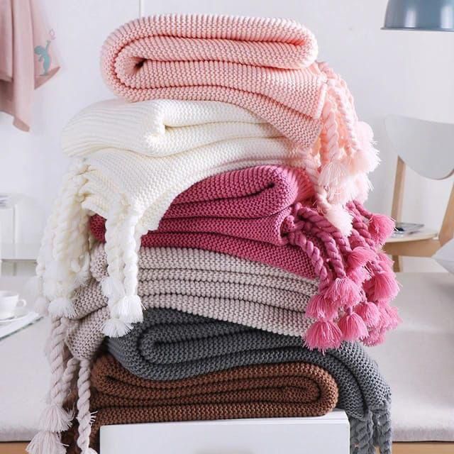 Knitted Throw Blankets
