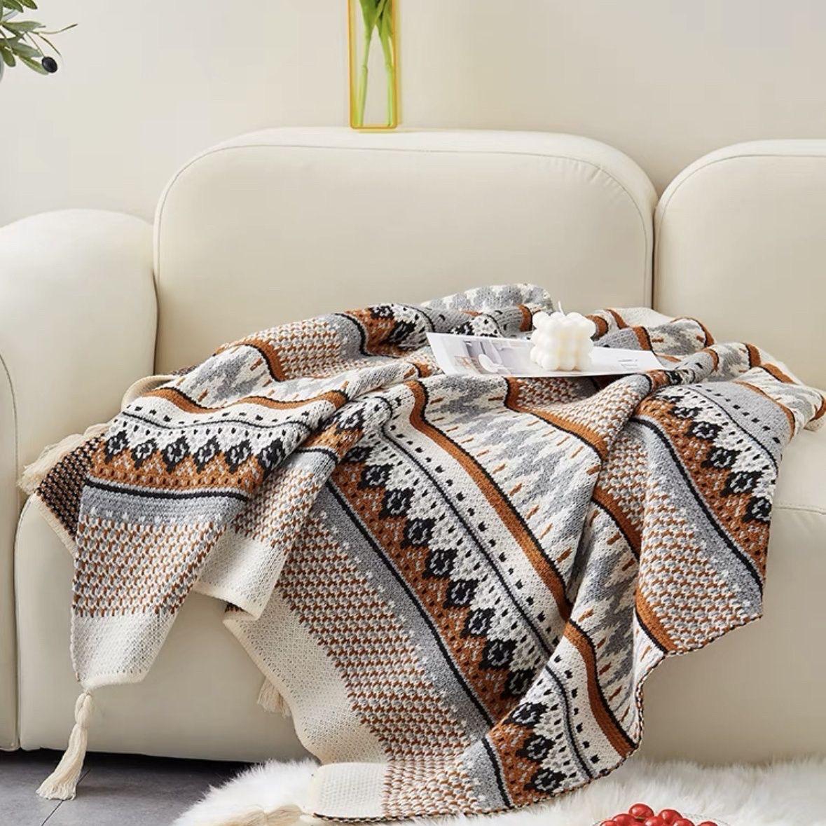 Bohemian Knitted Throw Blanket With Tassels