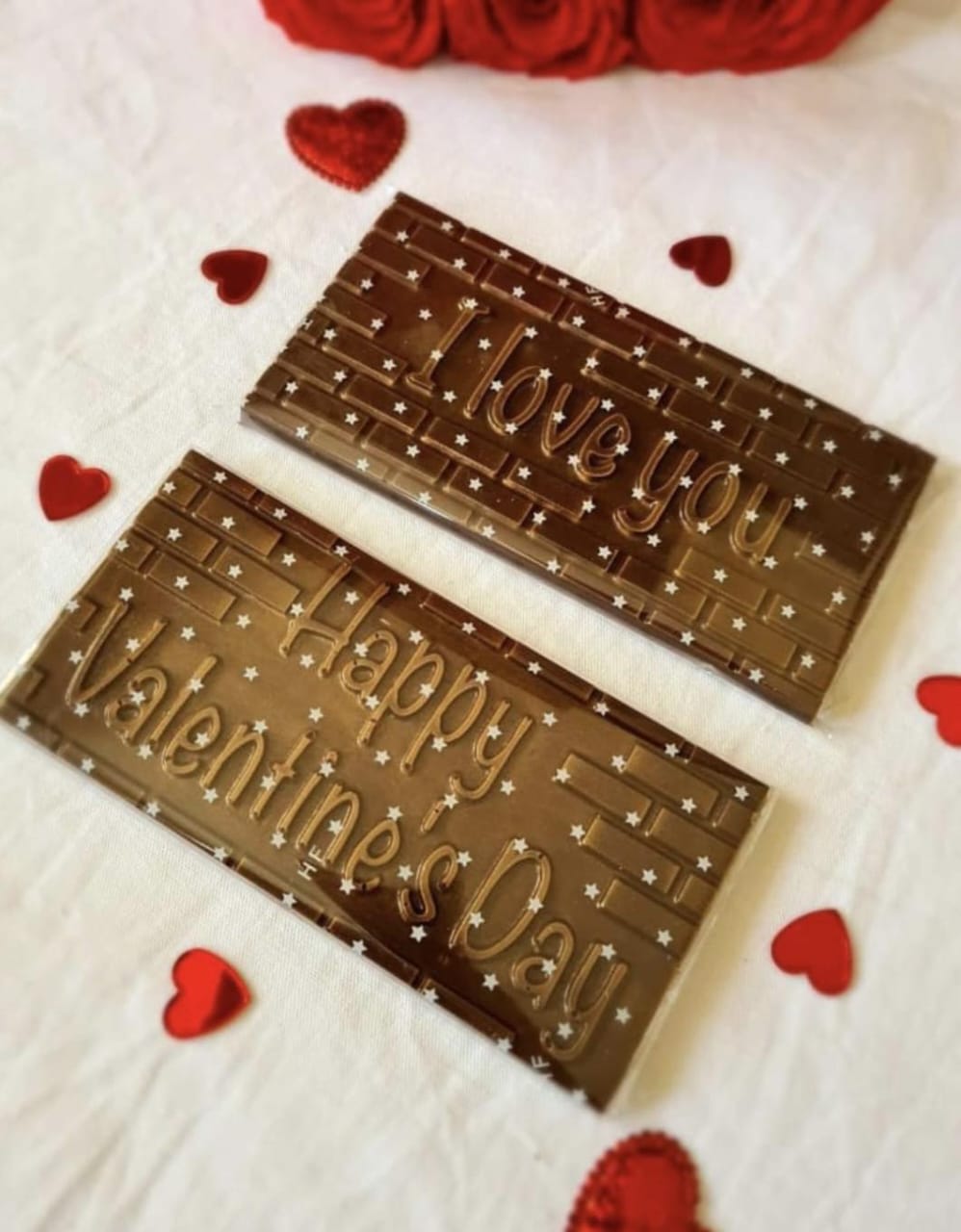 Valentine’s themed 60g chocolate bar with love design packaging