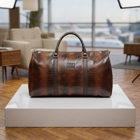 High quality leather duffel bag for travel with spacious design and premium finish