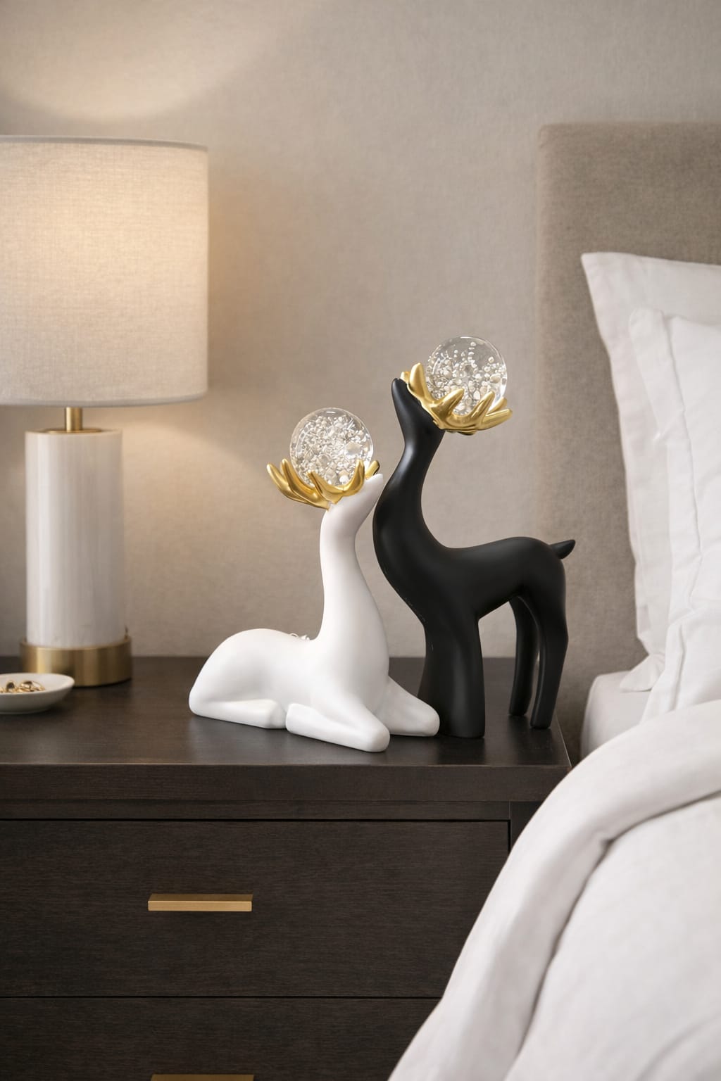 Crystal sika deer ornament with gold horns for living room or desktop decoration