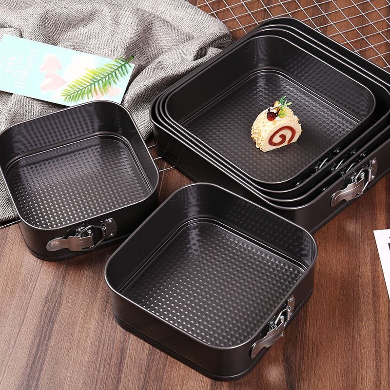 6-Piece square non-stick baking tins set with removable base in multiple sizes