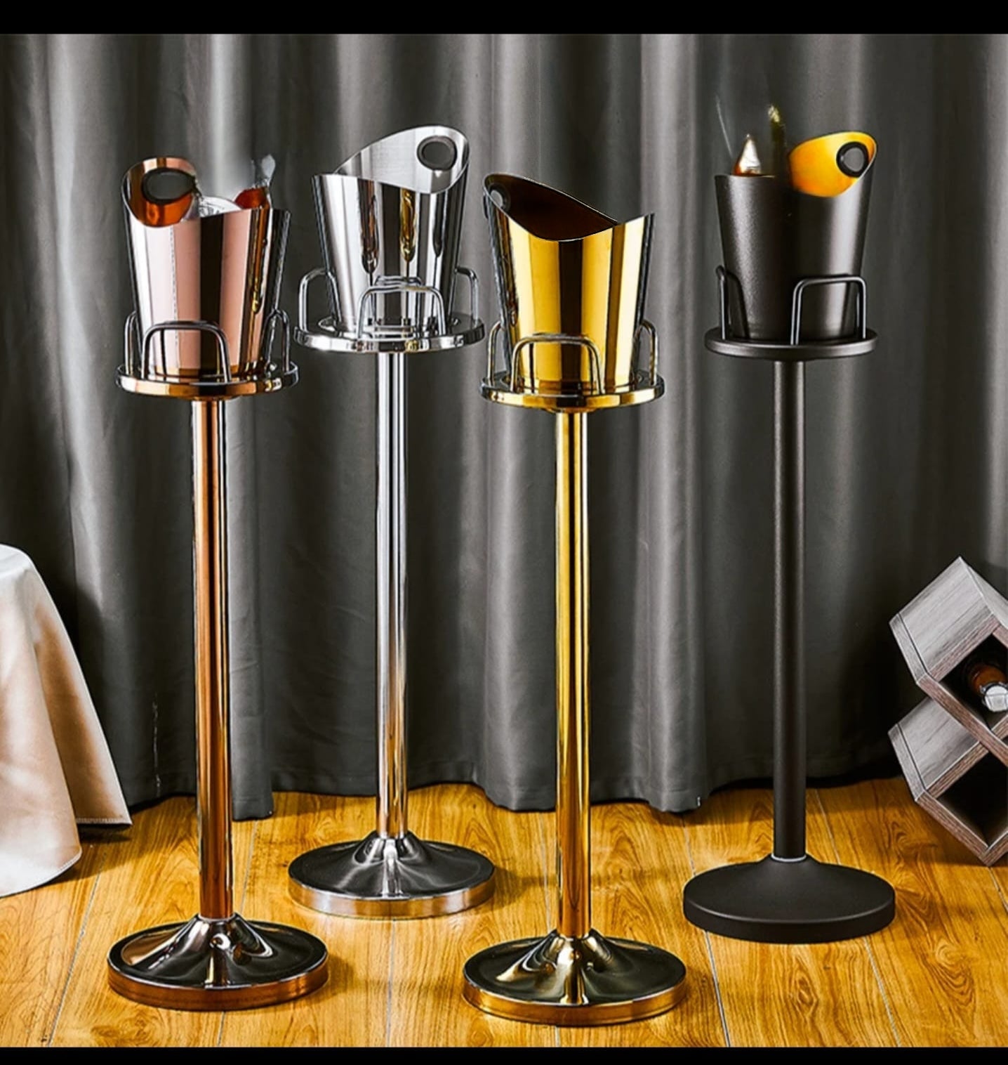 Moose head ice bucket stand with 5L capacity for wine, champagne, or beer